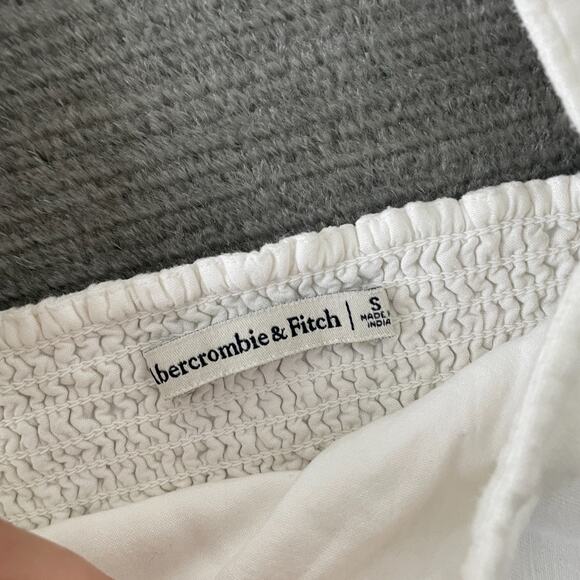 Abercrombie & Fitch Top Women S White Halter Neck Smocked Cropped Minimalist - Picture 6 of 7